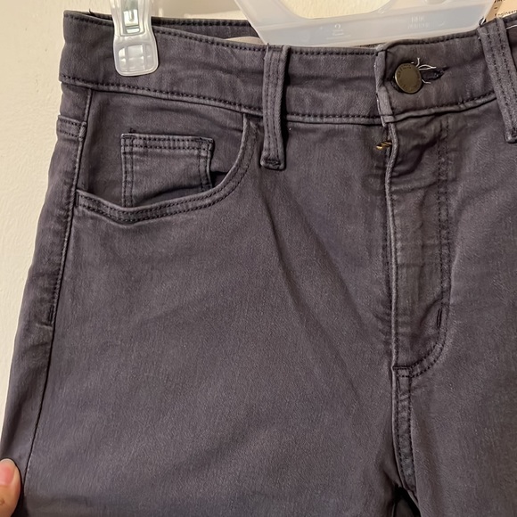 Universal Thread Jeans - Picture 3 of 16